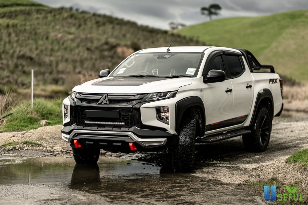 MITSUBISHI TRITON